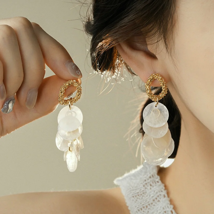 Champagne scales Earrings - Image 2