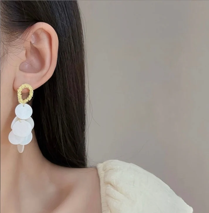 Champagne scales Earrings - Image 4