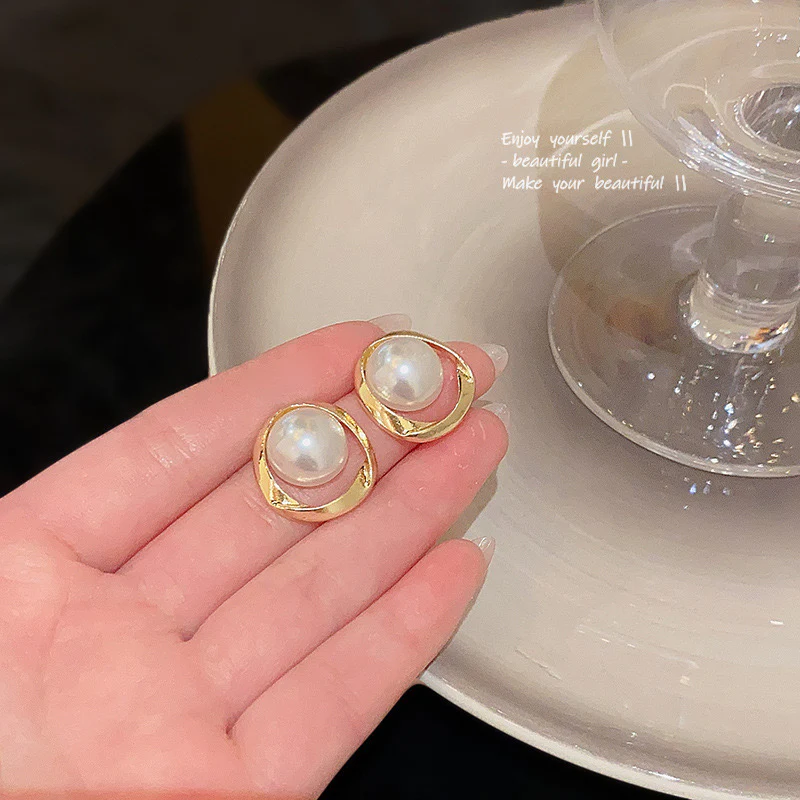 Chic Pearl Statement Earrings - Image 7