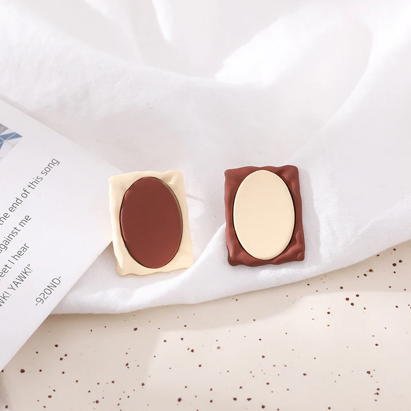 Choco Latte Mismatched Earrings - Image 3