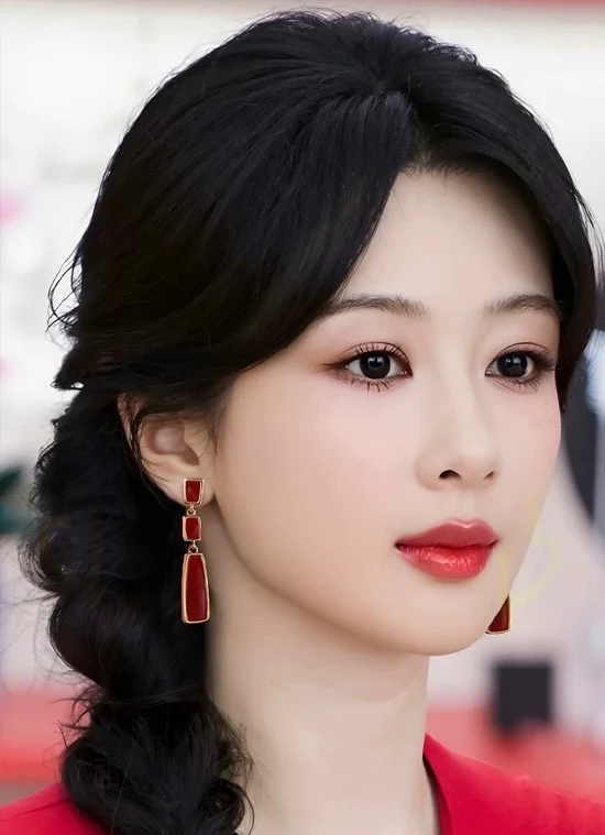 Classy Claire Red Earrings - Image 4