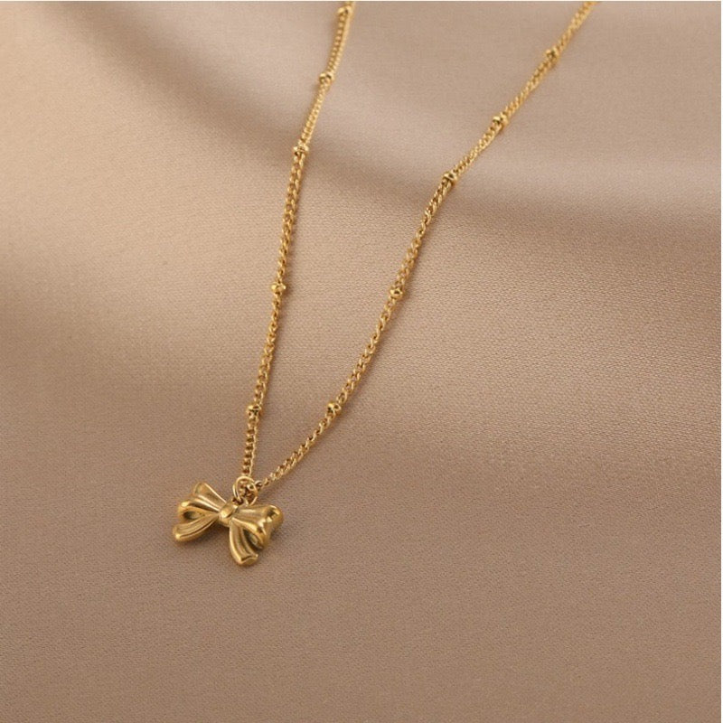 Clean Girl Era Bow Necklace - Image 2
