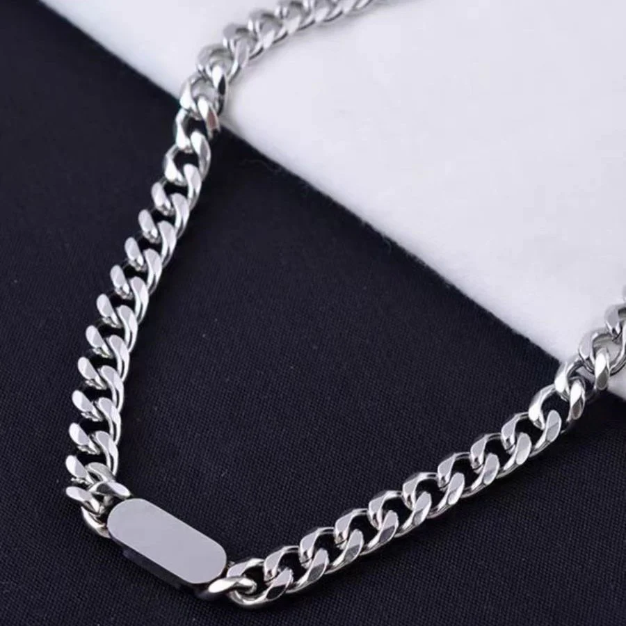 Clunky Silver Unisex Chain Necklace