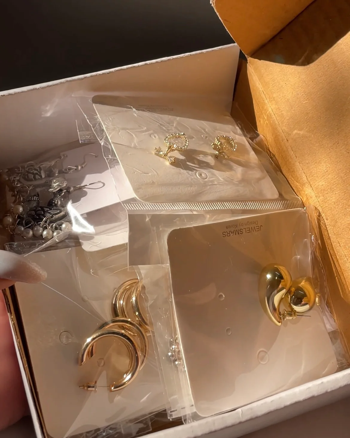 Combo of 6 earrings (ethnic + western)