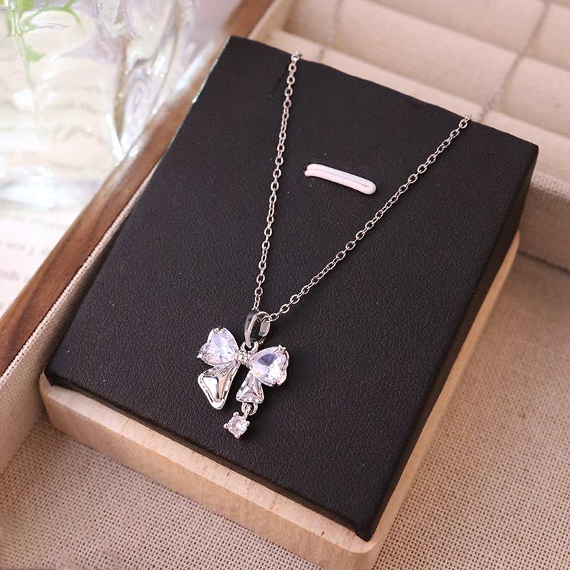 Coquette Bow Necklace - Image 3