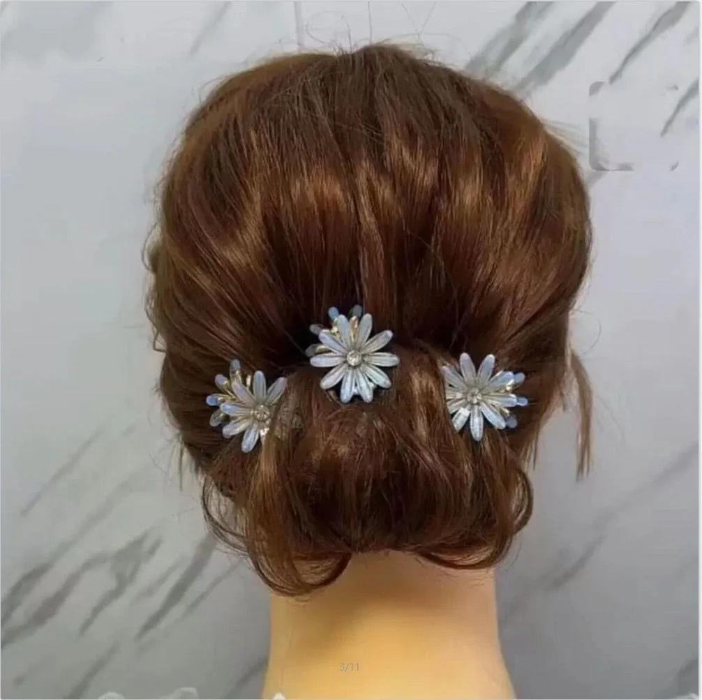 Crystal Floral Hair Claws - Image 2
