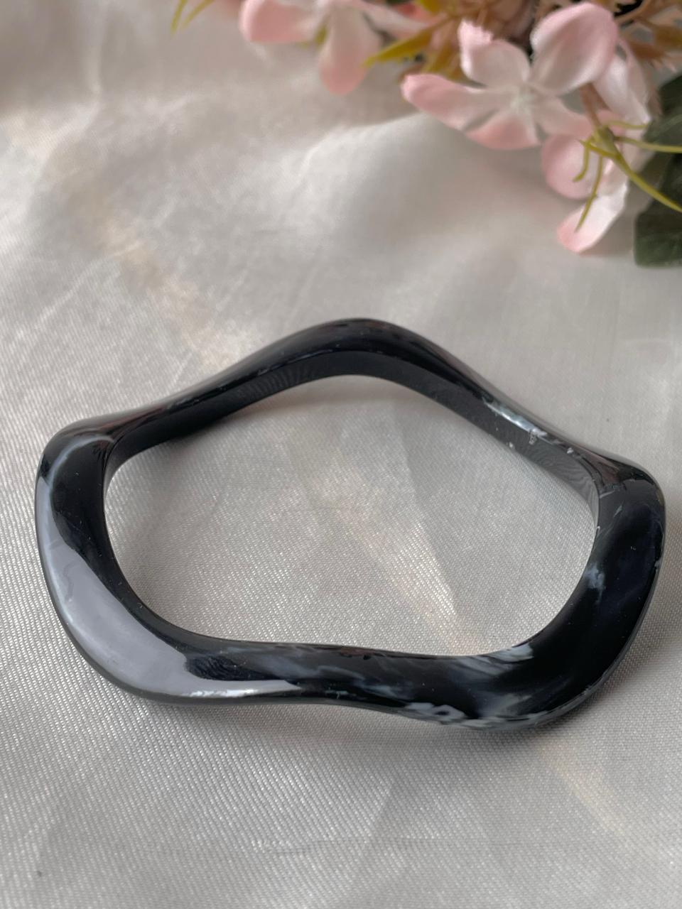 Curvy-Groovy Acrylic Bangle - Image 2