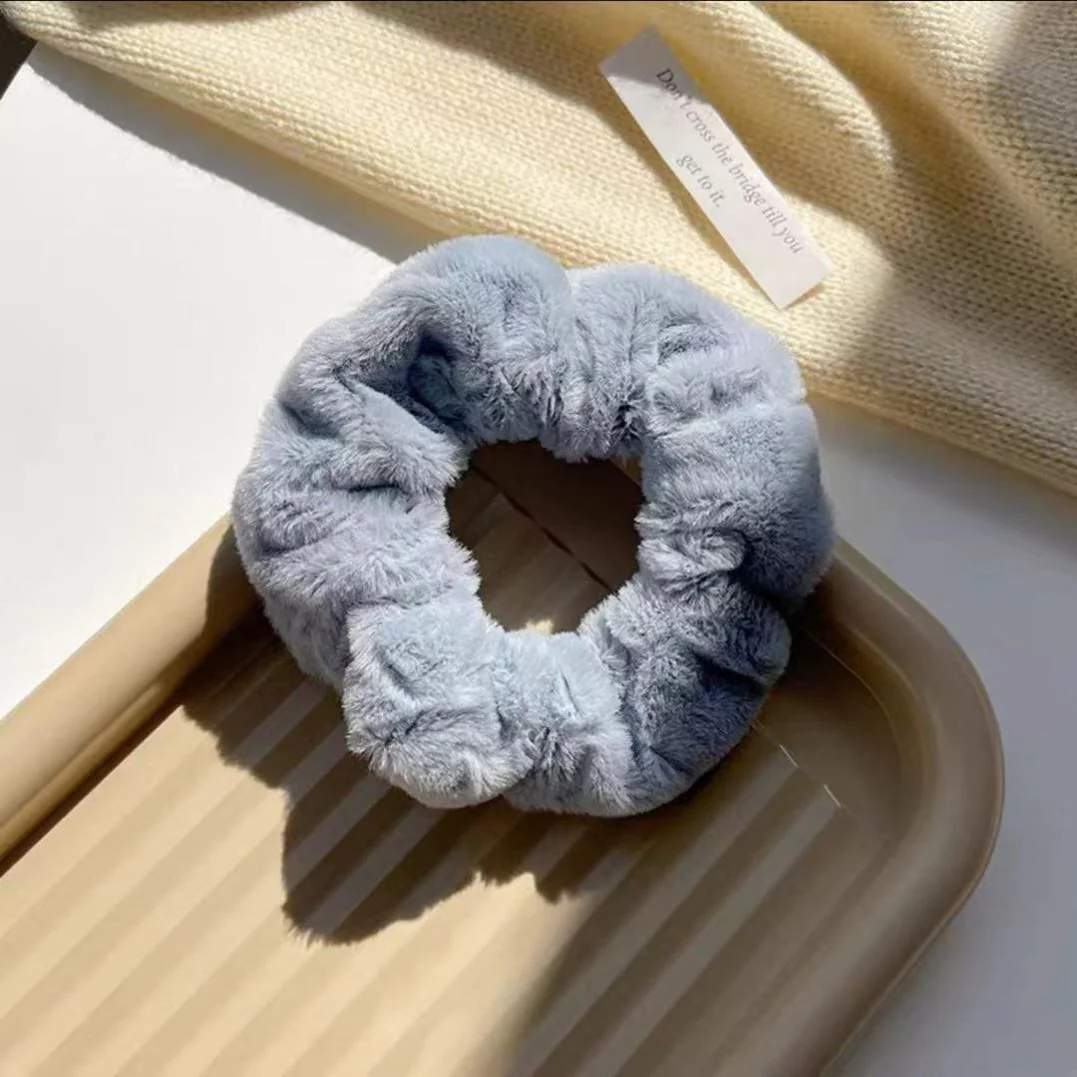 Cute Fur Scrunchies - Image 10