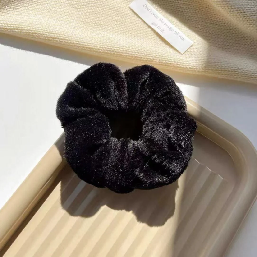 Cute Fur Scrunchies - Image 7