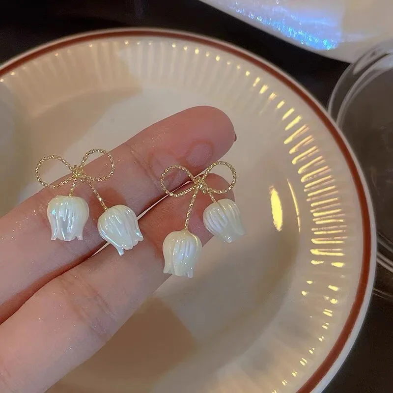 Cutest Bow Earrings - Image 4
