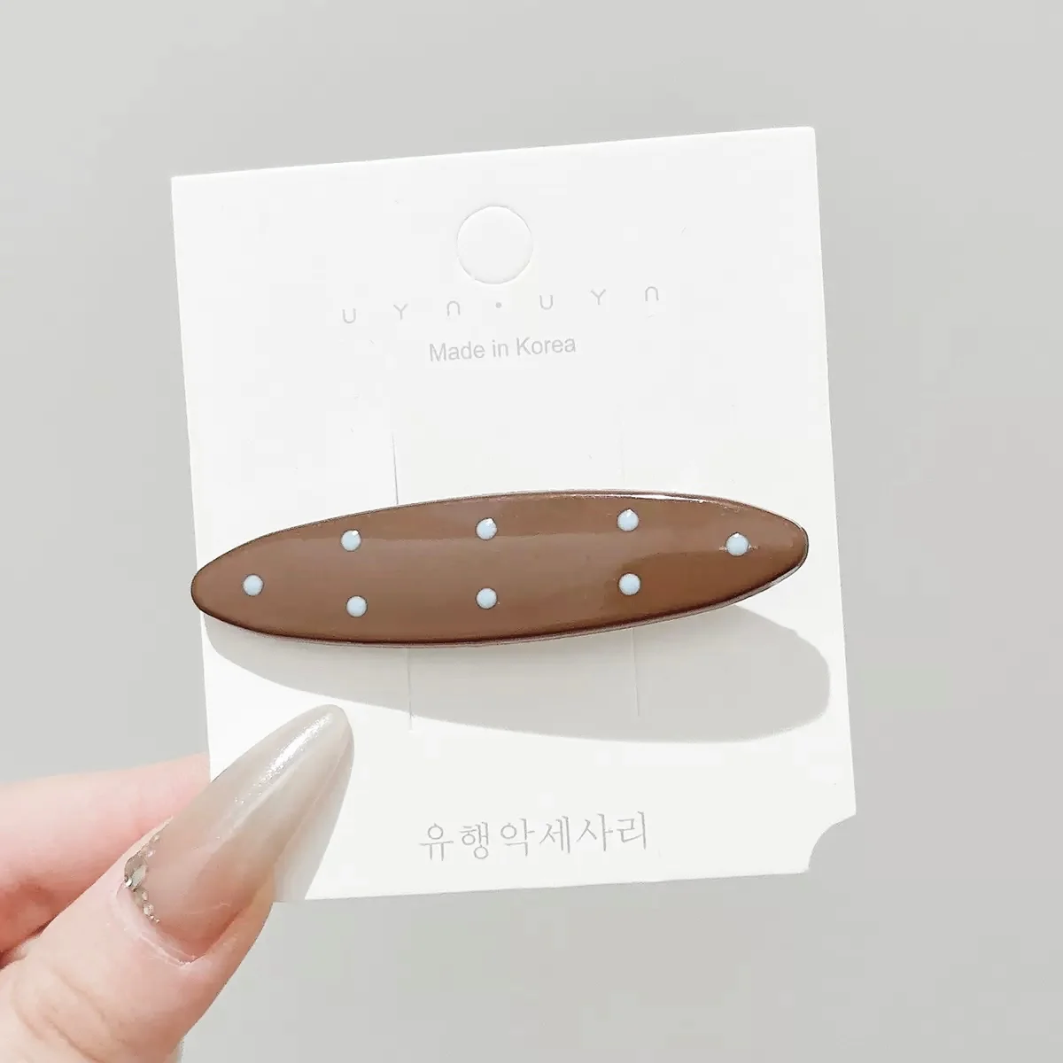 Cutesy Freckled Oval Hair Clip