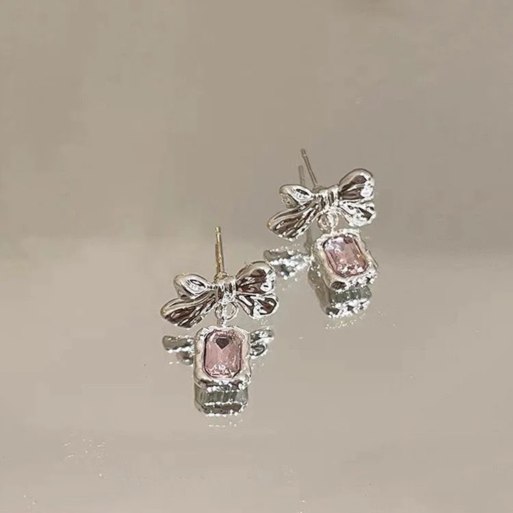 Cutie Lil Bow Earrings - Image 4