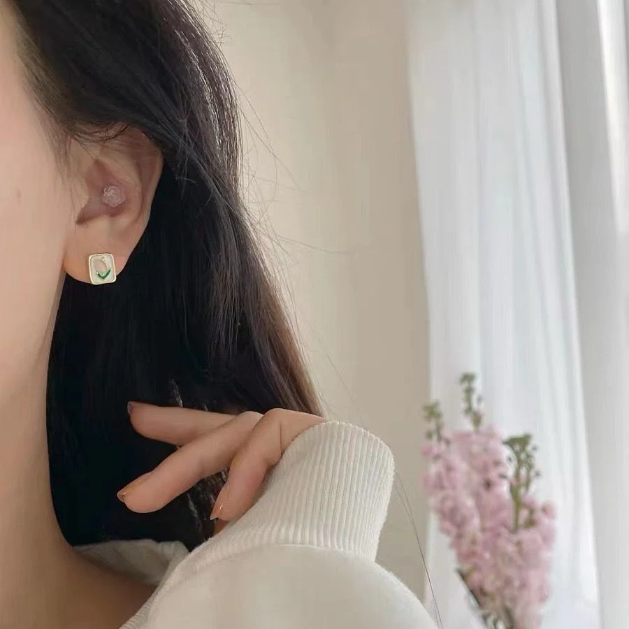 Dainty Pastel Tulip Earrings - Image 5