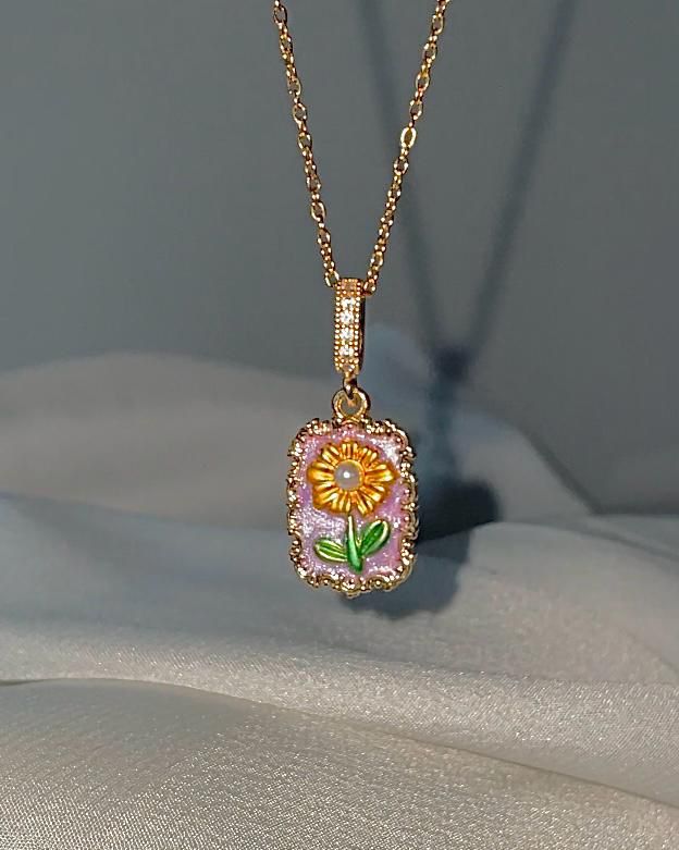 Daisy/ Sunflower Darling Necklace - Image 2