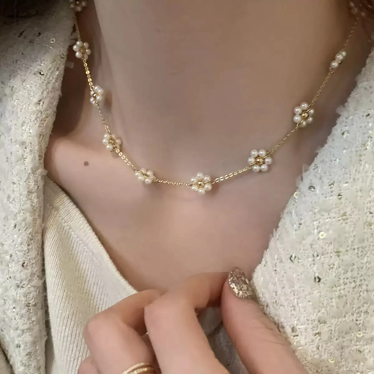 Daisy-Darling Pearl Necklace - Image 3