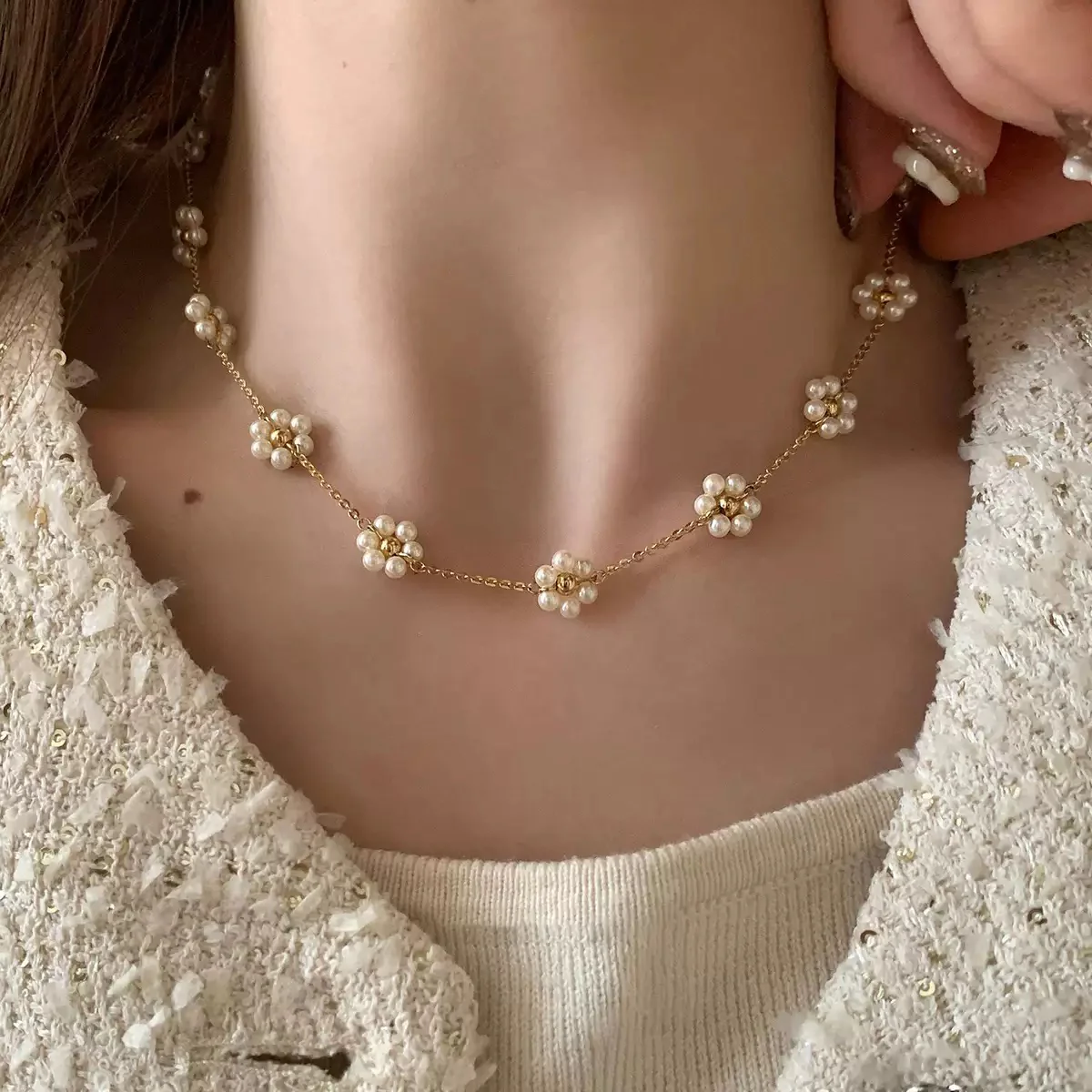 Daisy-Darling Pearl Necklace - Image 4