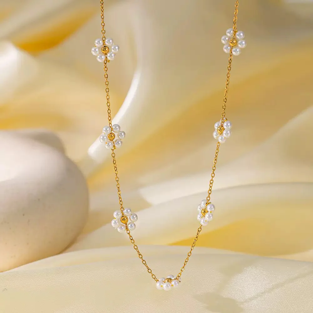 Daisy-Darling Pearl Necklace - Image 6