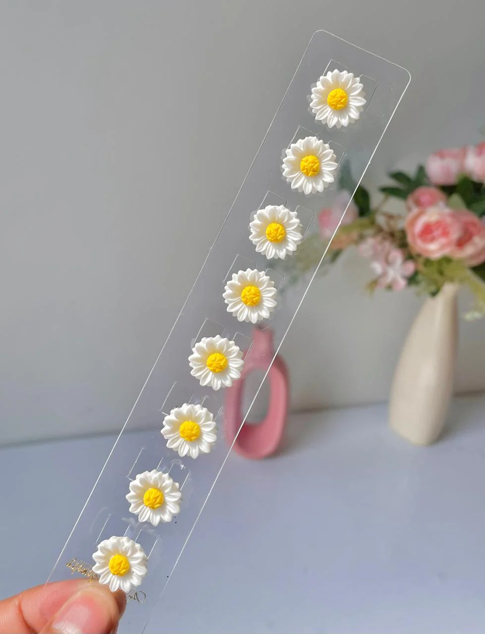 Daisy Daydream Pins (pack of 8) - Image 3