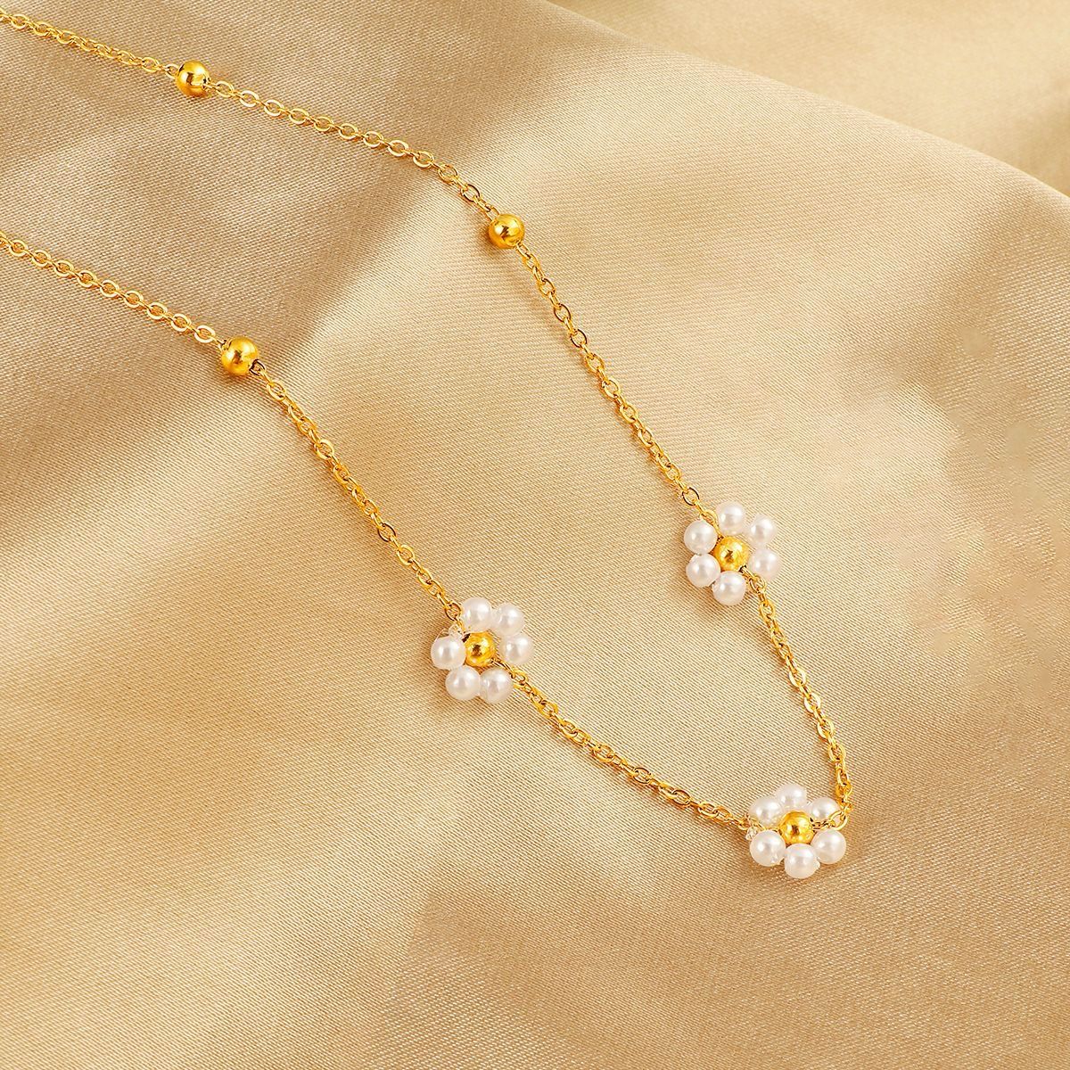 Daisy Dream Pearl Necklace - Image 6