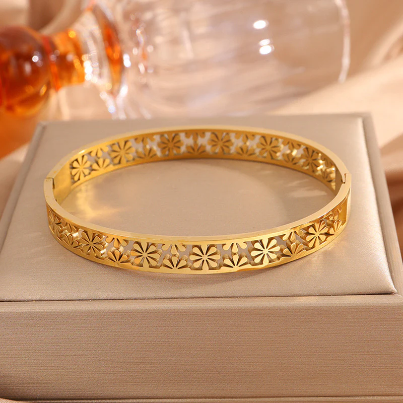 Daisy Wrap Bracelet
