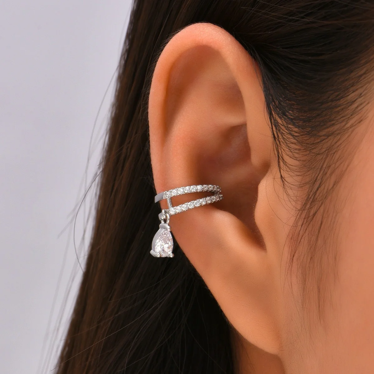 Dancefloor Dangling Ear-cuff (single piece)