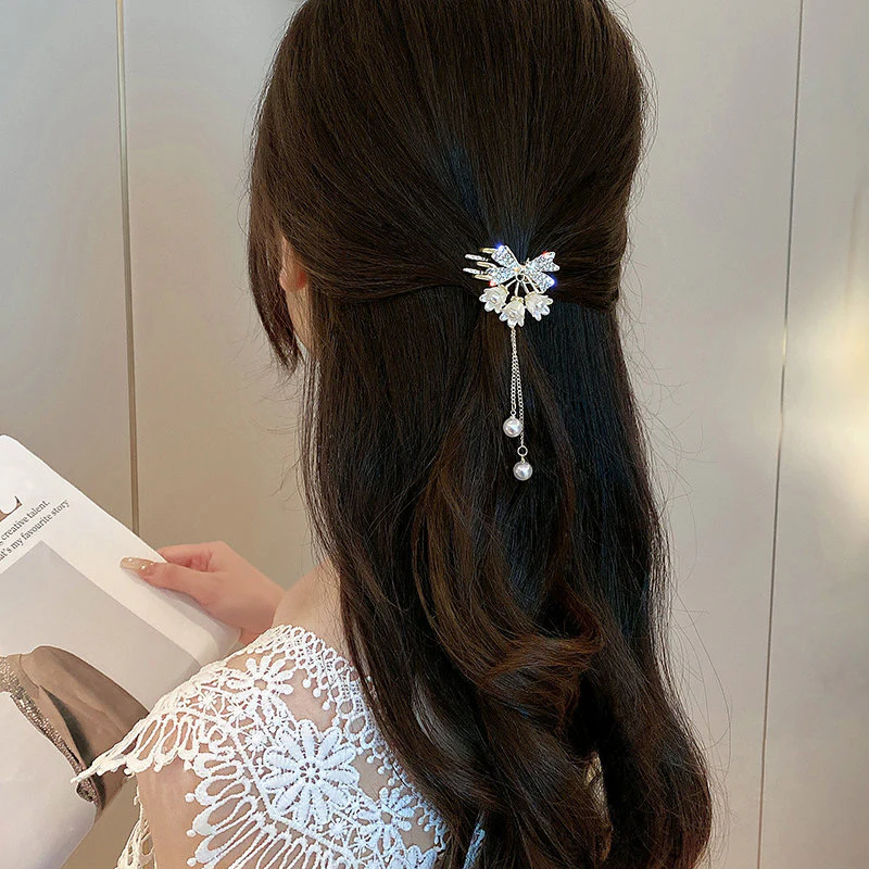 Dancing Tulips Pearl Hair Clip - Image 2