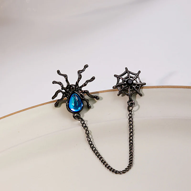 Dark Web! Spider Earcuff Earrings (1 piece) - Image 2