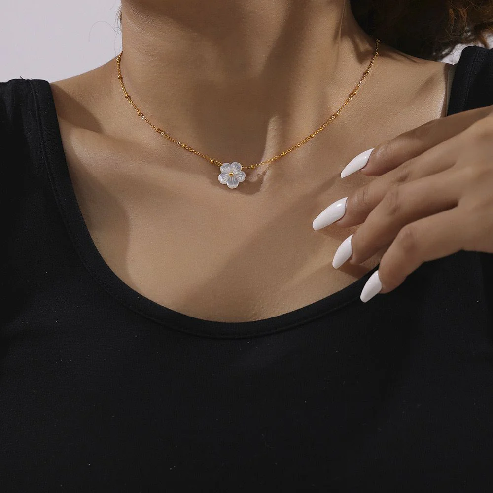 Delicate Ivory Petals Necklace - Image 4