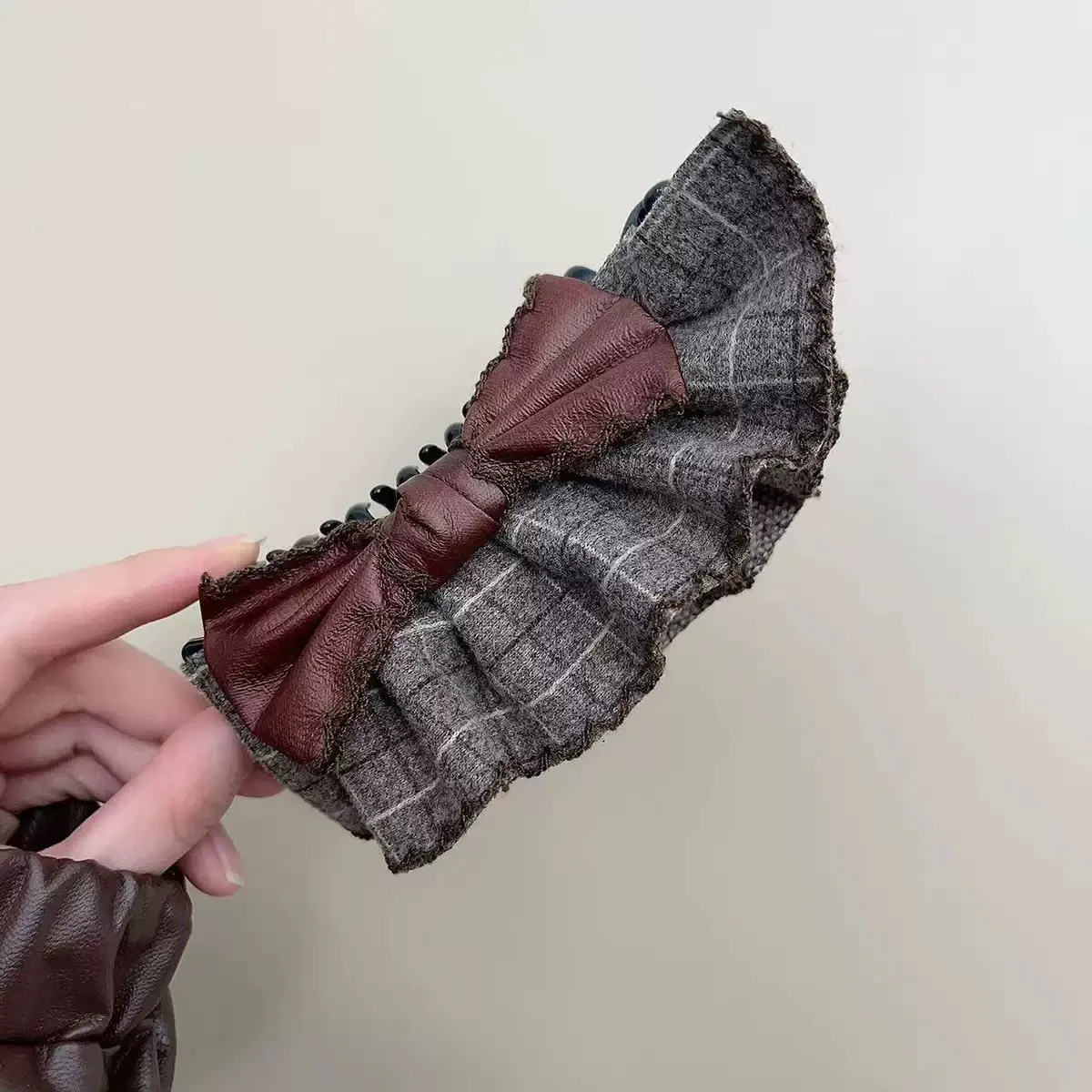 Dolce Doll Bow Hair Clip - Image 2