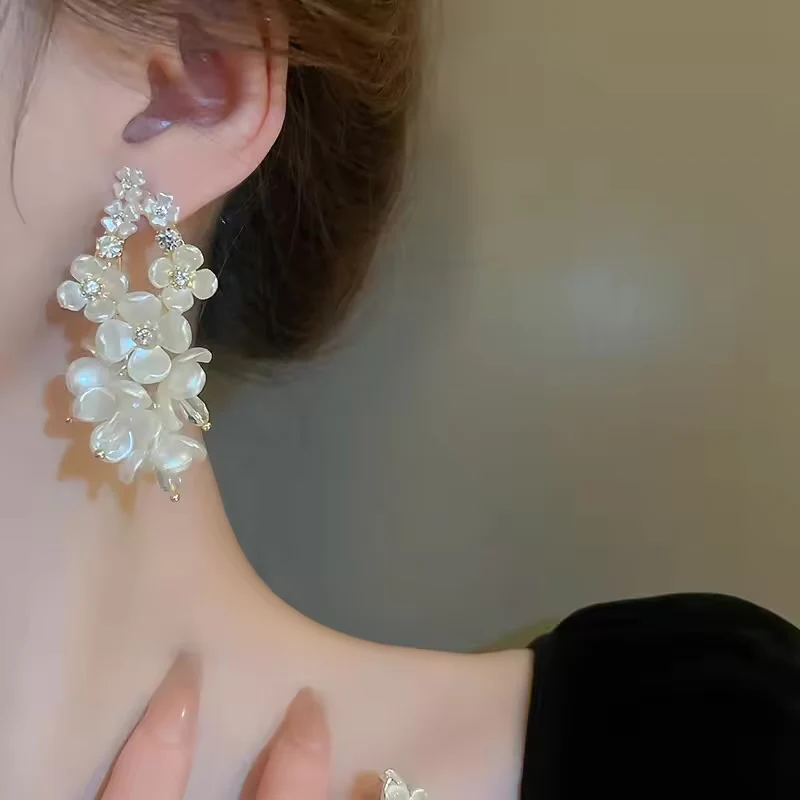 Dream Floral Fantasy Earrings - Image 2