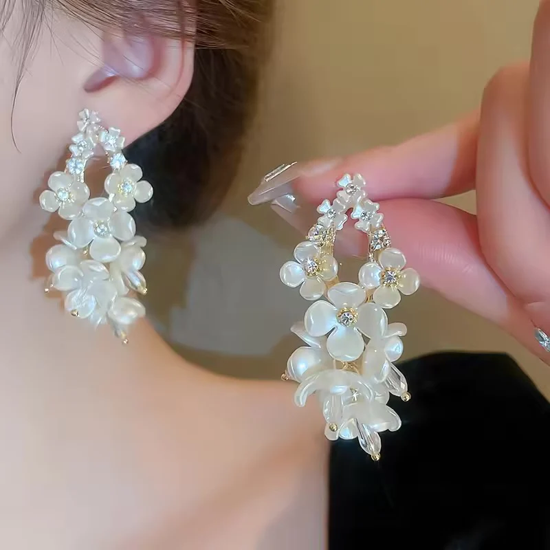 Dream Floral Fantasy Earrings - Image 4