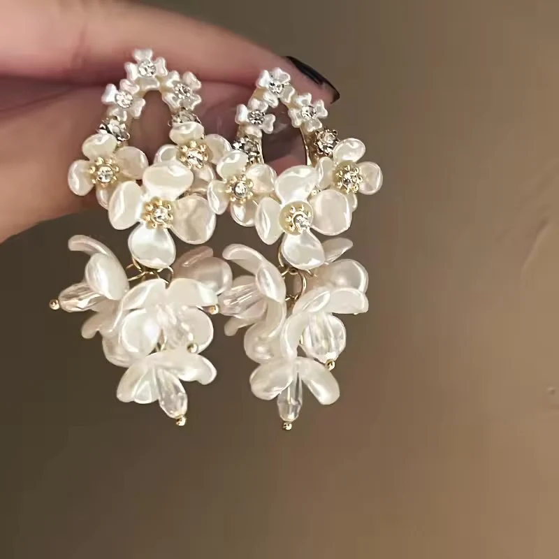 Dream Floral Fantasy Earrings - Image 5