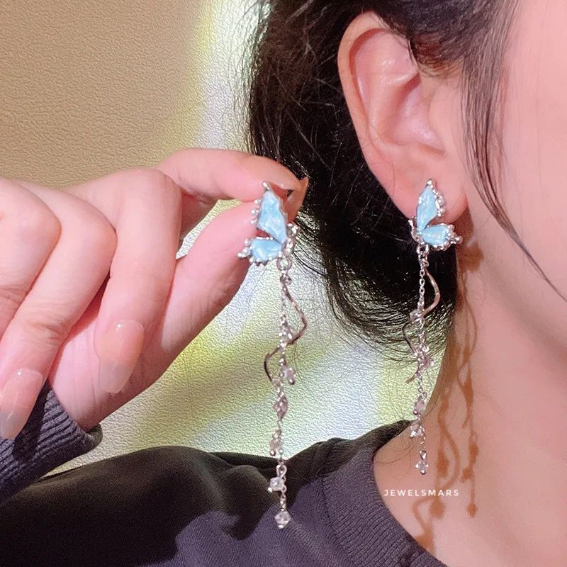 Dreamland Butterfly Earrings - Image 3