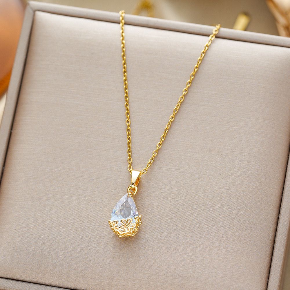 Dreamland Fairy Necklace - Image 3