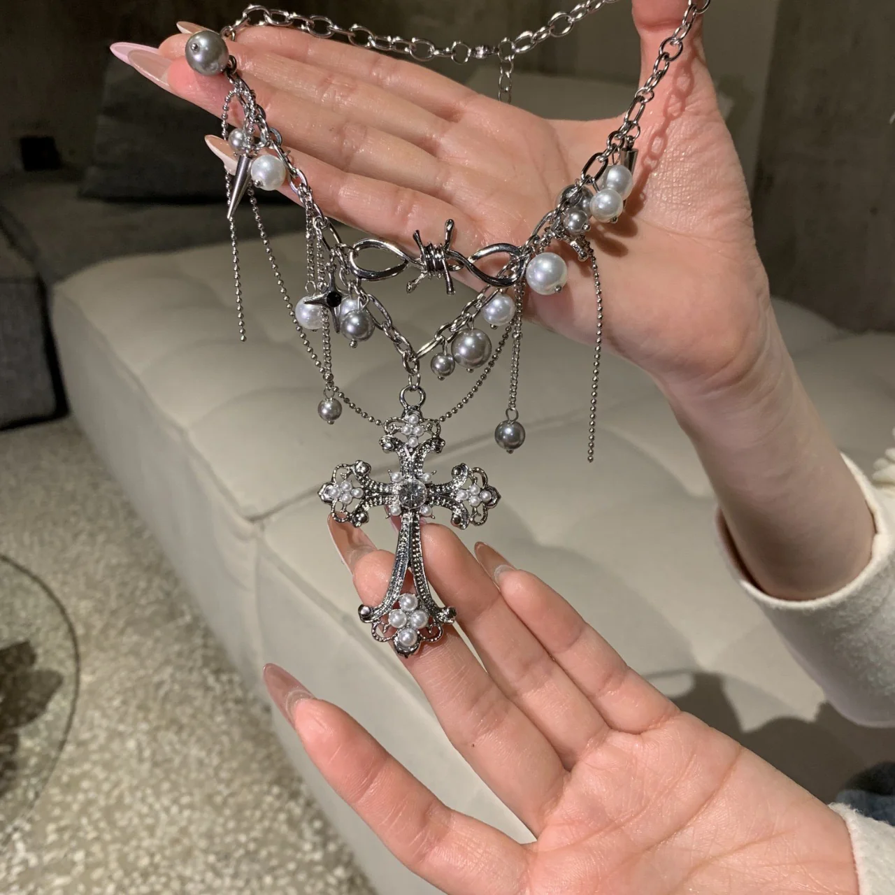 Dreamspell Fantasy Pearl Necklace - Image 3