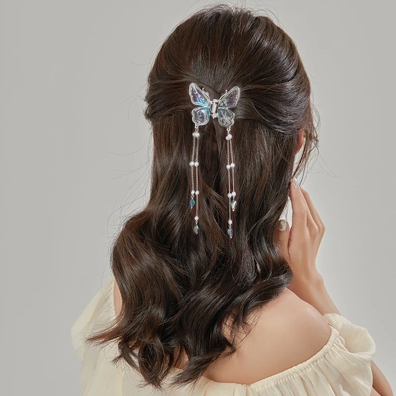 Dreamy Butterfly Hair Claw Clip (golden) - Image 3