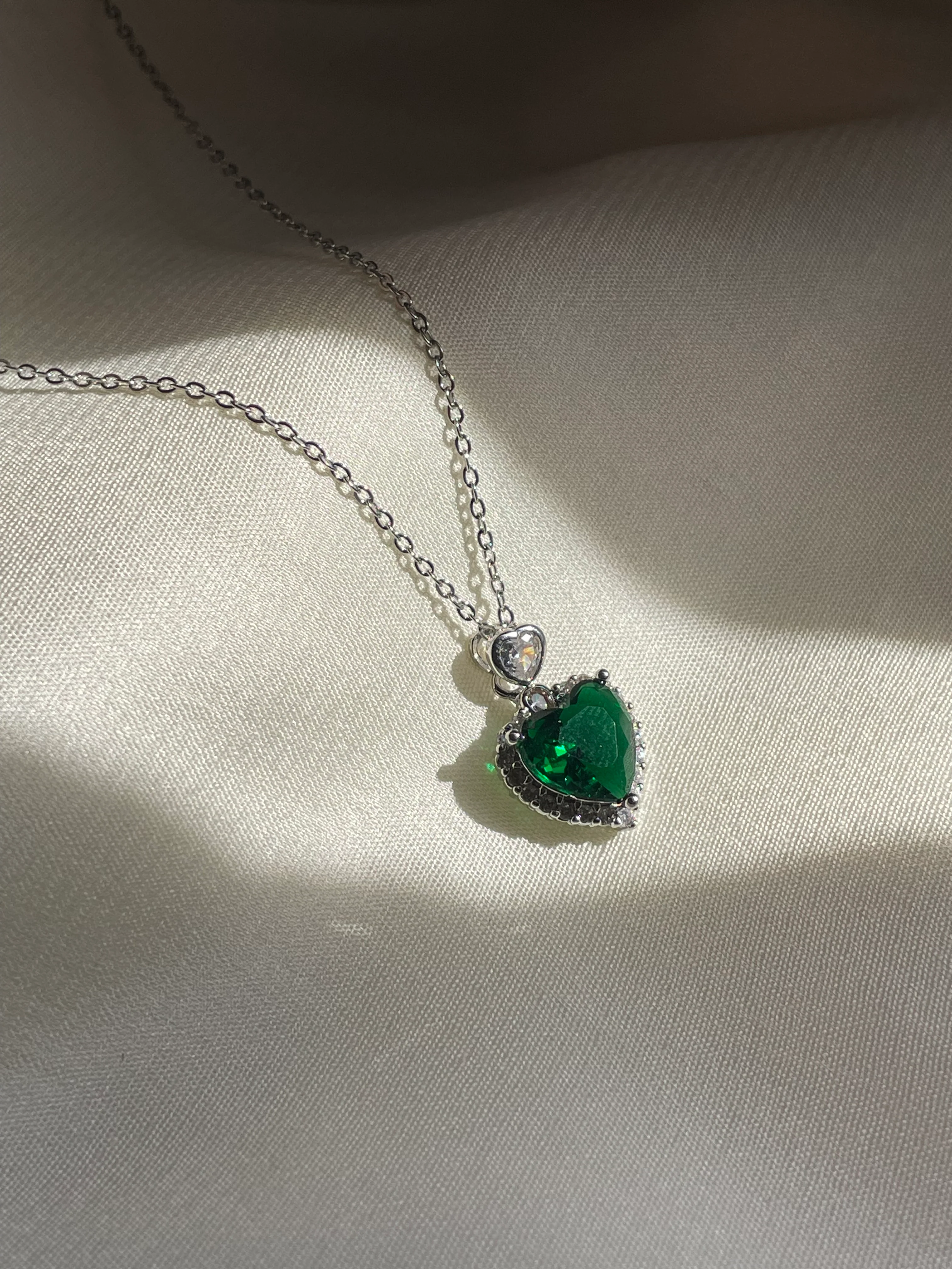 Dreamy Heart Solitaire Necklace
