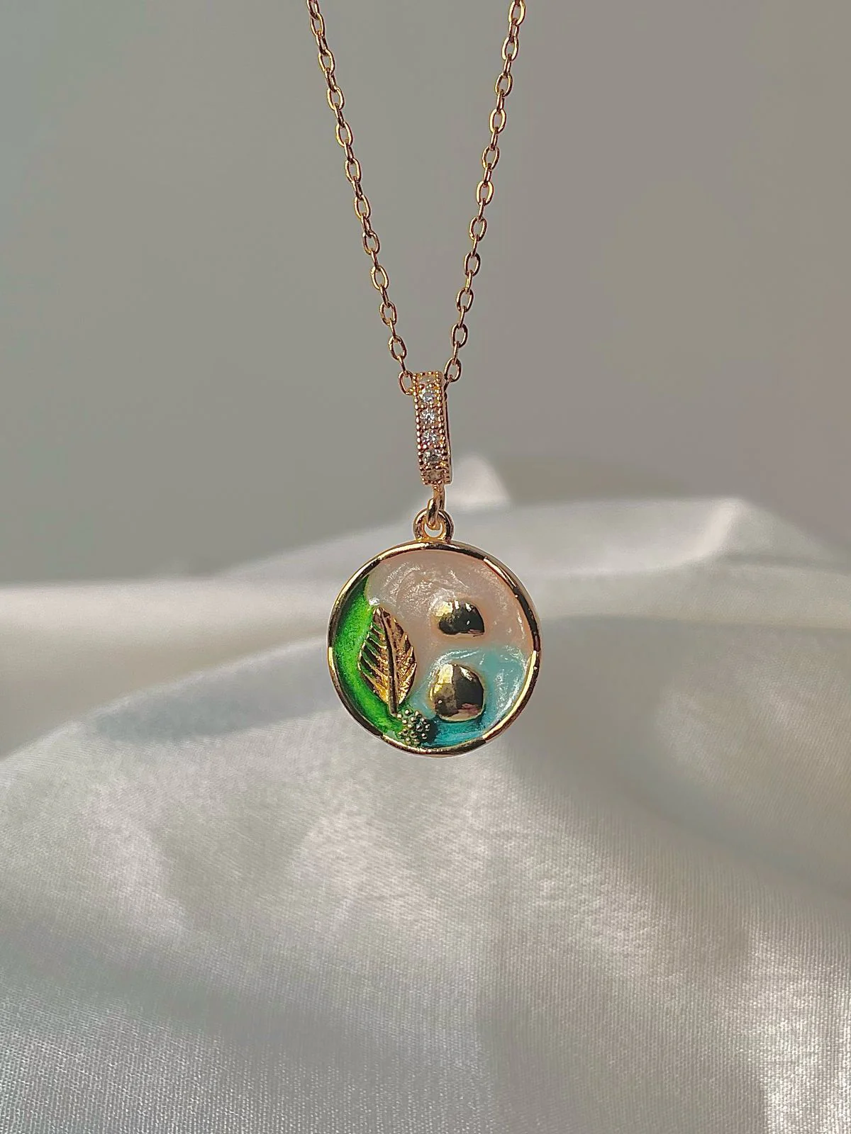 Dreamy Illusion Necklace - Image 2