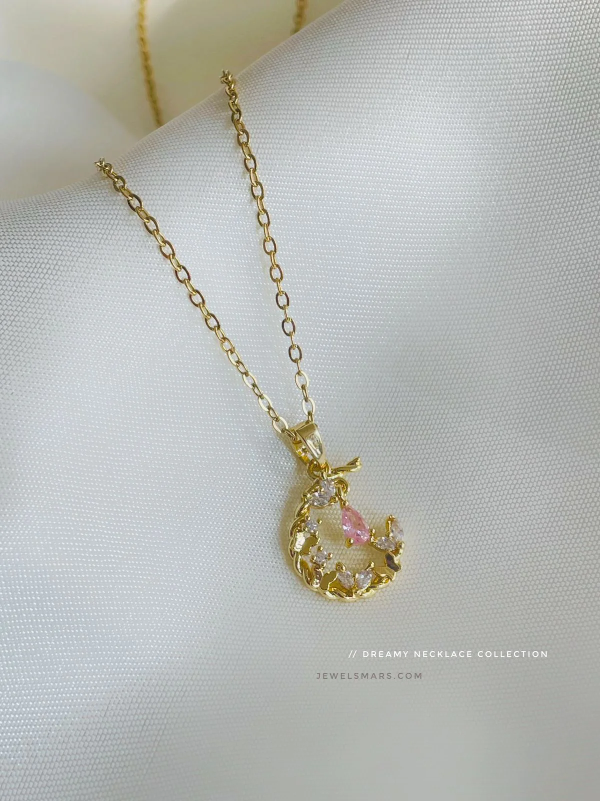 Dreamy Moon Necklace