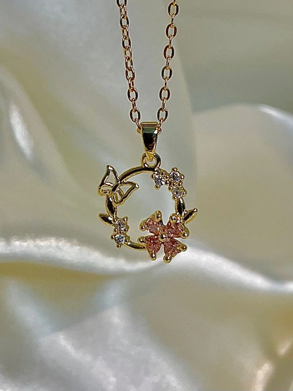 Dreamy nature Hues Necklace