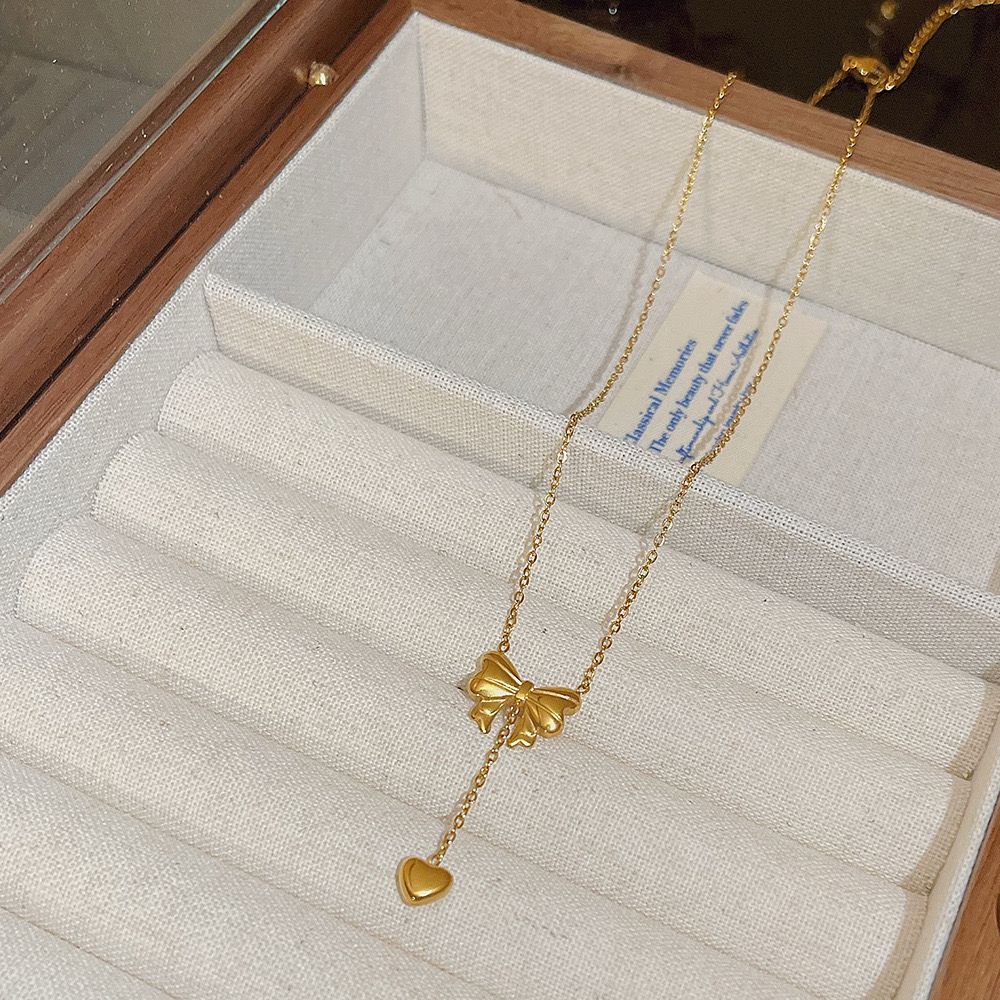 Dropped my Heart Bow Necklace - Image 5