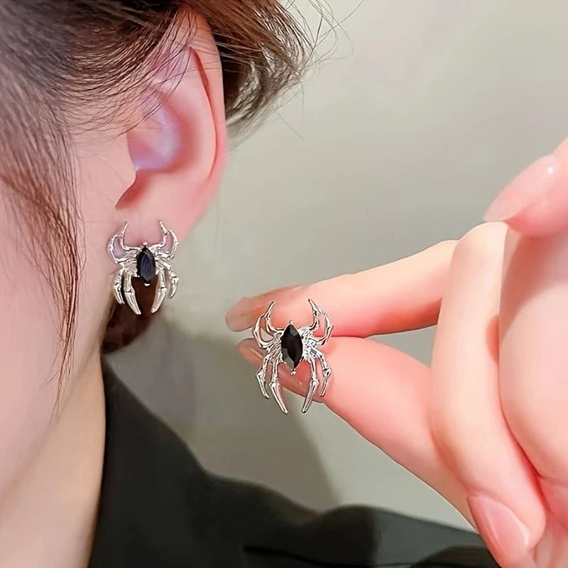 Edgy Grunge Spider earrings - Image 4