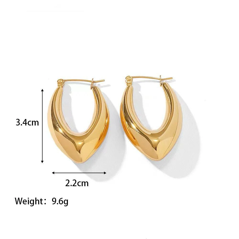 Effortless Essential Gold Earrings - Image 4