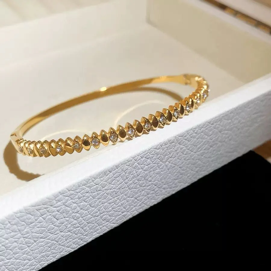 Effortlessly Timeless Bracelet - Image 2
