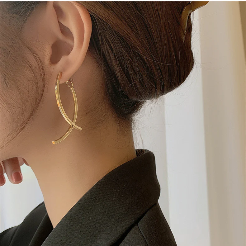 Elise Curved Stick Drop Earrings