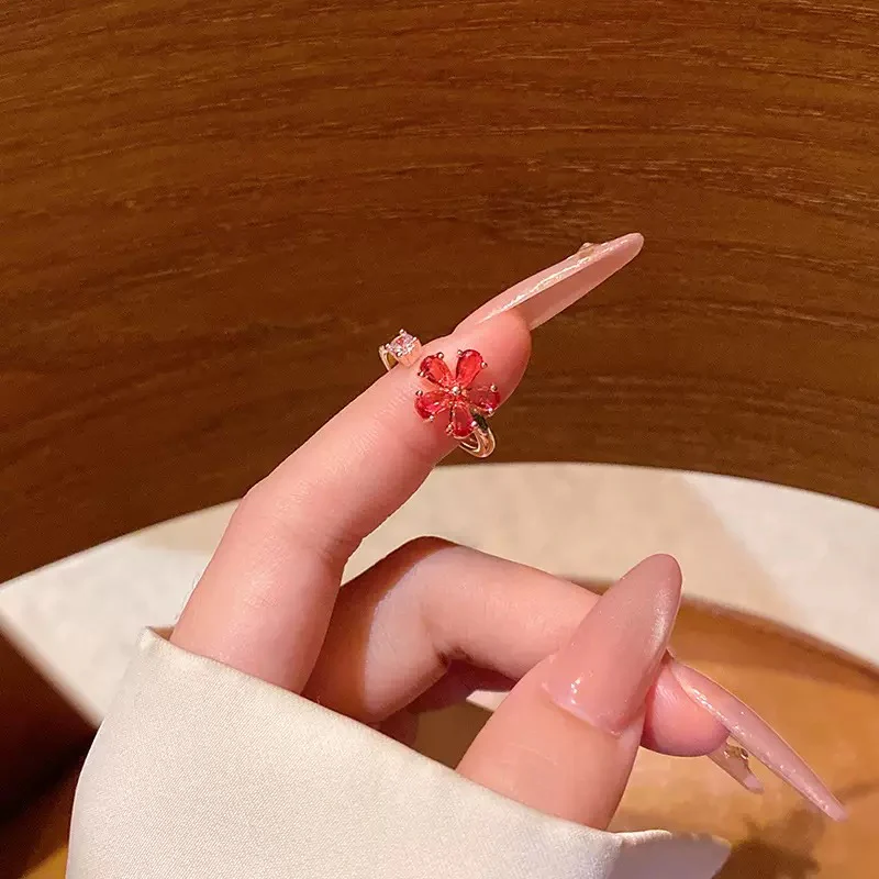 Elowen Flower Ring