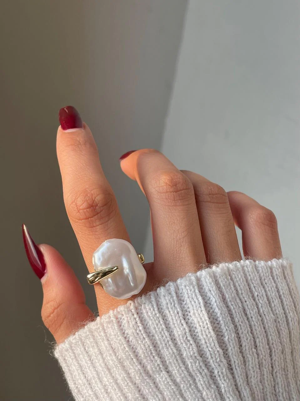 Elsie Pearl Statement Ring - Image 2