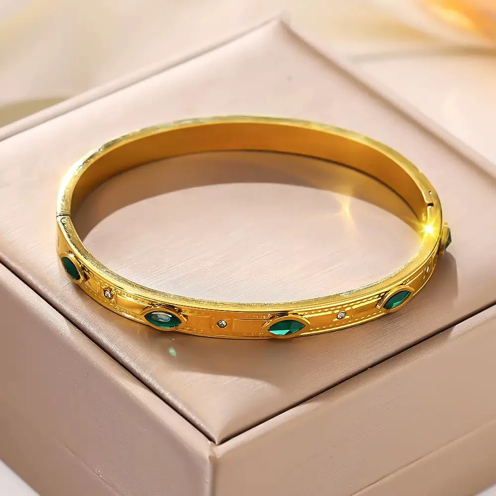 Emerald Empress Bracelet - Image 3
