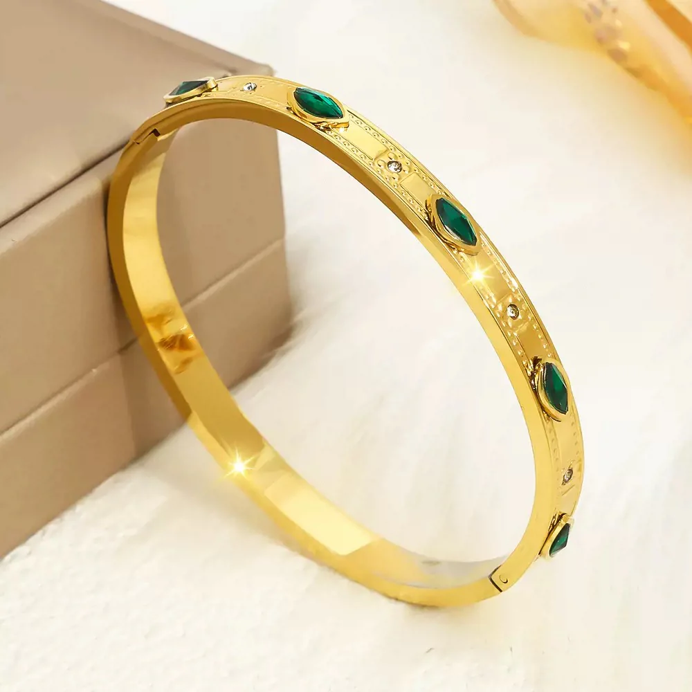 Emerald Empress Bracelet - Image 5