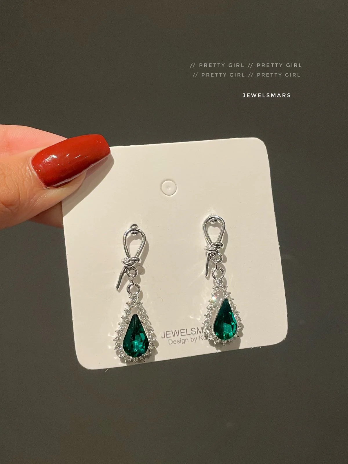 Emerald Lover Earrings - Image 2